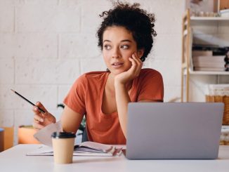Online Tutors Can Earn